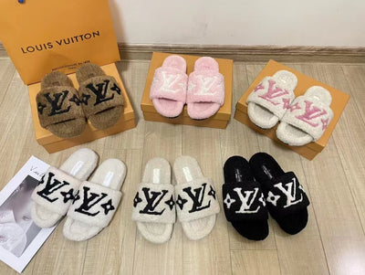 2023 VL Autumn and Winter lamb hair slippers