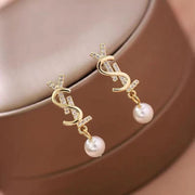 Small fragrant diamond pearl earrings