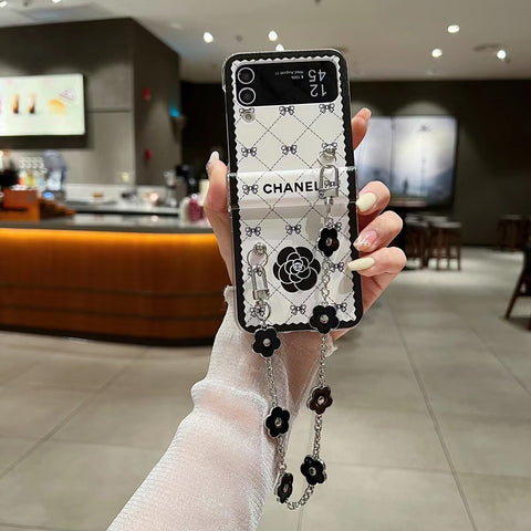 Luxury Flower chain phone case For Samsung Z flip