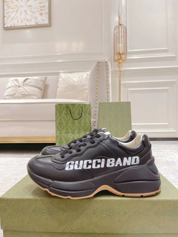 2023  lovers CC Top quality sneakers