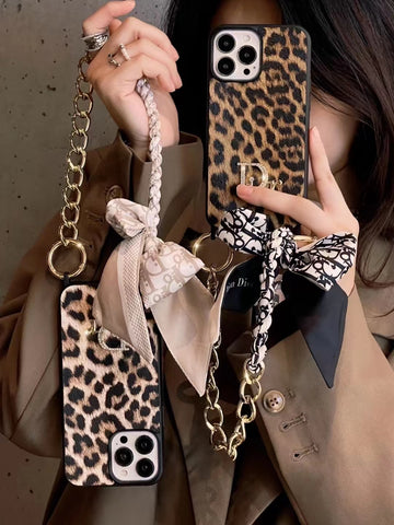 Luxury Leopard print in autumn and winter phone case for iPhone