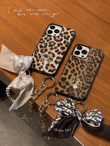 Luxury Leopard print in autumn and winter phone case for iPhone