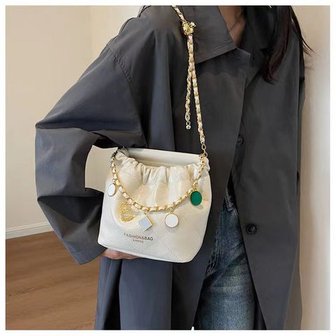 2023 Chain bucket handbag