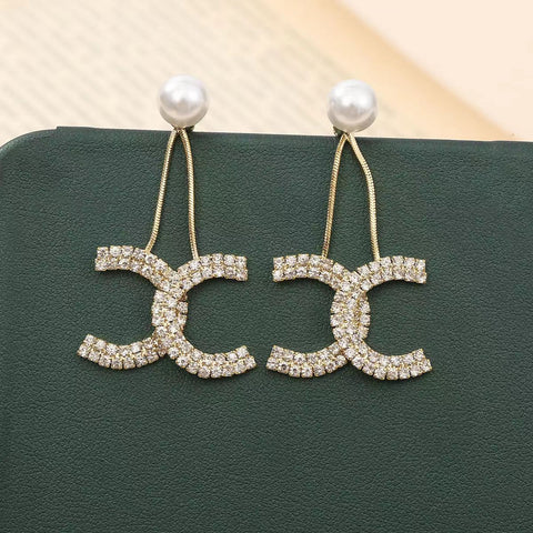 Small fragrant diamond pearl earrings