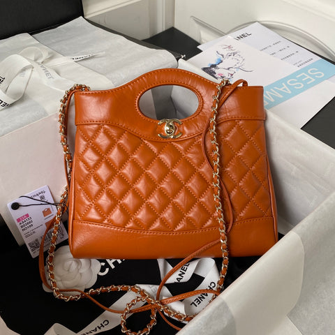 2023 Luxury CC Retro cowhide Handbag