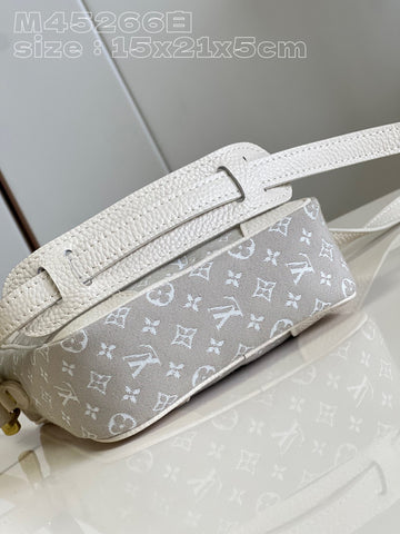 2023 Luxury VL Crossbody bag