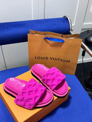 2023 VL Lovers' embossed slippers