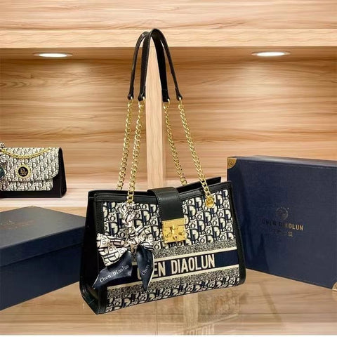 New Luxury embroidery large capacity cortex Handbag