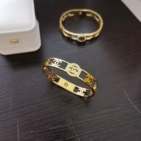 2022 Luxury Color Contrast Double C Bracelet