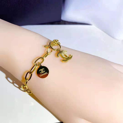 Single Product Simple Letter Bracelet