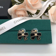 Black bow earrings