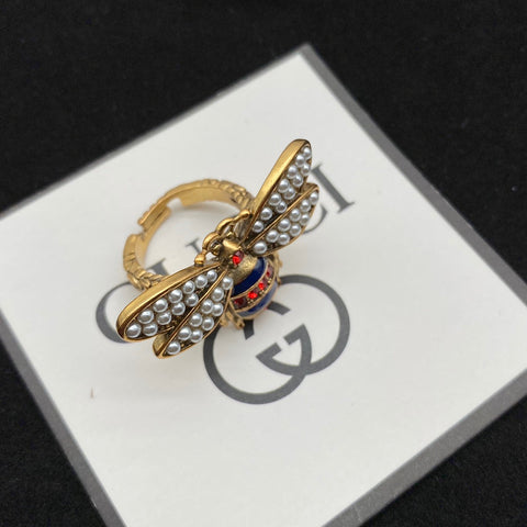 Butterfly ring