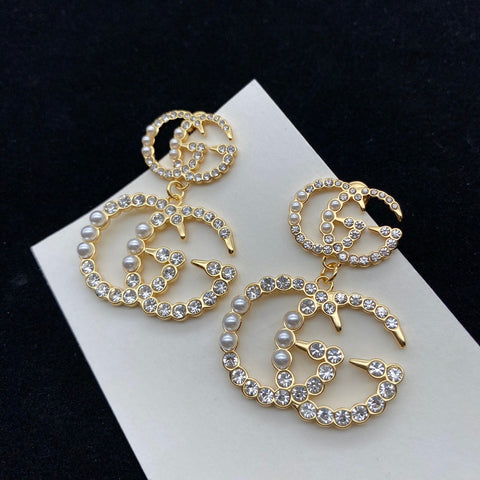 Unisex gold earrings