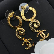 Fashion delicate earrings