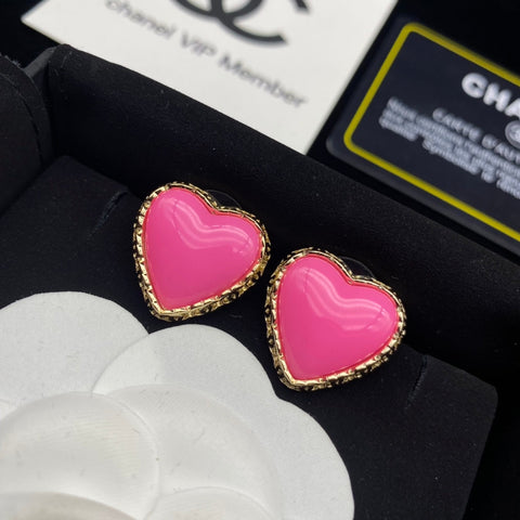 Heart delicate earrings