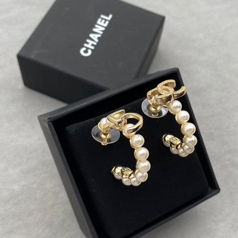 Glod Pearl Earrings