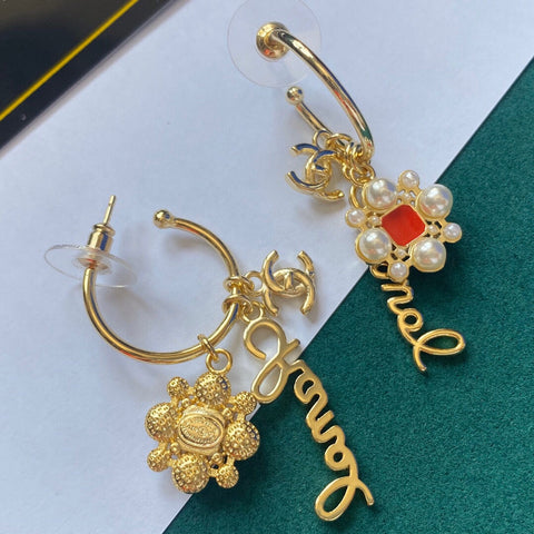 Glod Letter Pearl Earrings