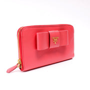 1M0506 Zip Around Wallet Saffiano