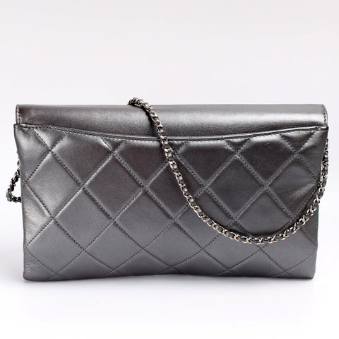 Chain Clutch Retro Label Lambskin 23M