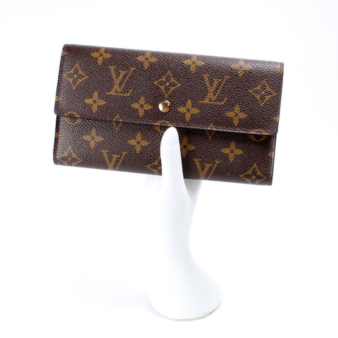 International Wallet Monogram