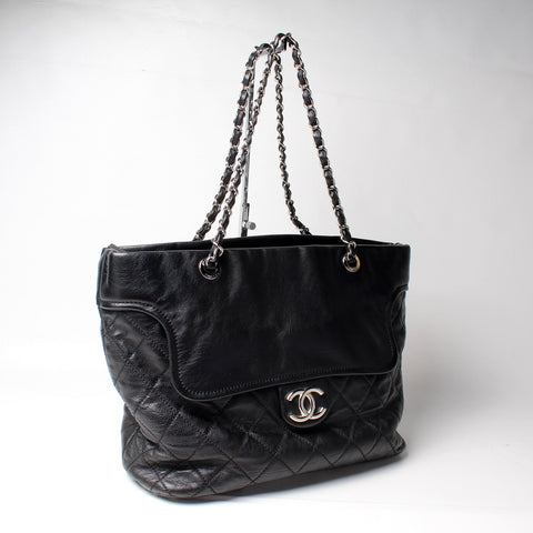 CC Flap Pocket Shopper Caviar 13M