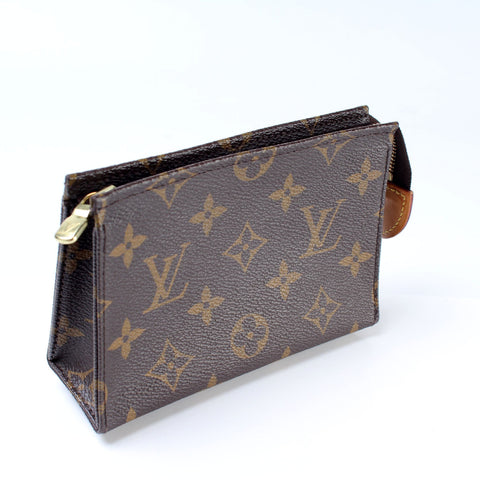 Toiletry Pouch 15 Monogram Newer