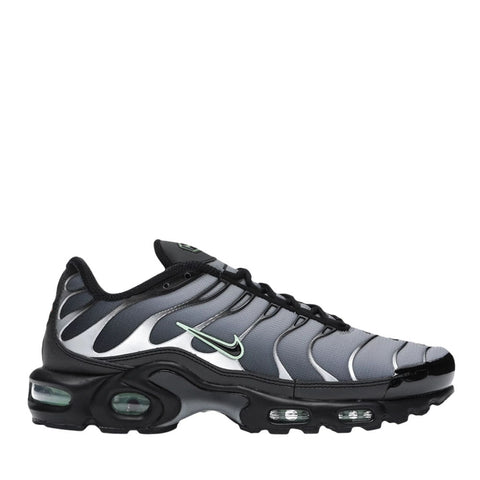 NIKE AIR MAX PLUS TN BLACK PARTICLE GREY VAPOUR GREEN -