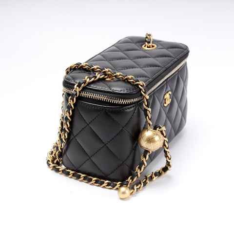 Vanity Case Small With Chain Lambskin 31M