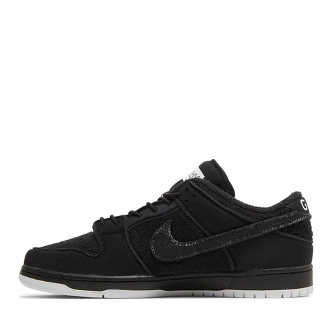 NIKE SB DUNK LOW 'GNARHUNTERS' (NEW)