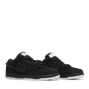 NIKE SB DUNK LOW 'GNARHUNTERS' (NEW)