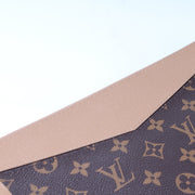 Daily Pouch Monogram