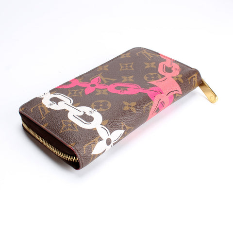 Zippy Wallet Chain Flower Monogram