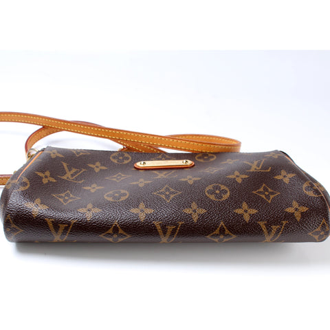 Eva Clutch Monogram