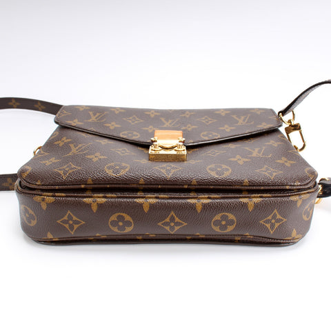 Pochette Metis Monogram