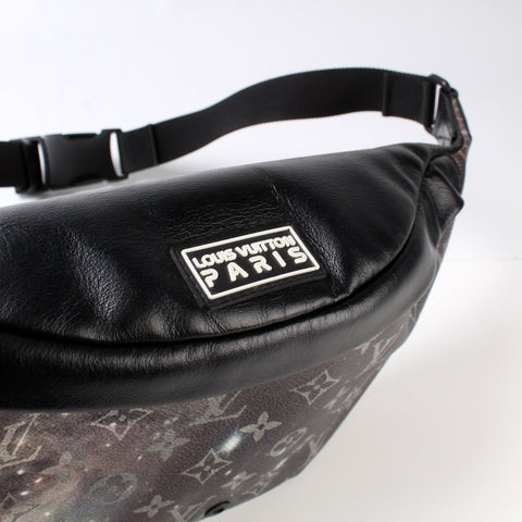 Discovery Bumbag Monogram Galaxy