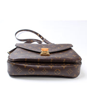 Pochette Metis Monogram