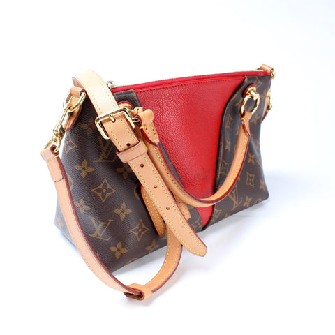 V Tote BB Monogram