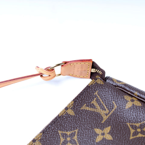 Pochette Accessoires Monogram