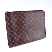 Pochette Documents 38 Monogram