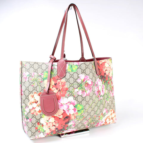 368563 GG Supreme Blooms Medium Reverse Tote