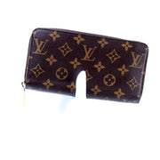 Zippy Wallet Monogram