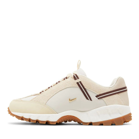 NIKE AIR HUMARA LX X JACQUEMUS 'LIGHT BONE GOLD' (NEW)