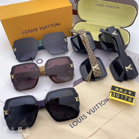 Classical Fashion Unisex Sunglasses