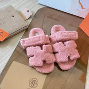 2023 Autumn and Winter lamb hair slippers