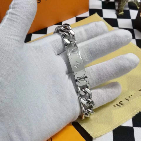 fashion bracelet