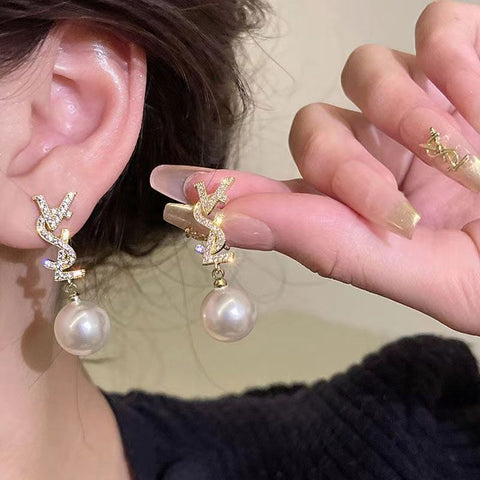 Small fragrant diamond pearl Earrings