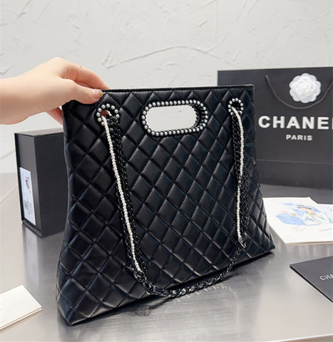 2023 New Luxury pearl Handbag