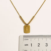 Fragrance/three-sided three-dimensional letter necklace