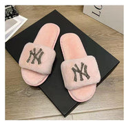 Women's fashion warm artificial fur indoor non-slip comfortable flat slippers