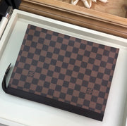 LV Classic Pochette